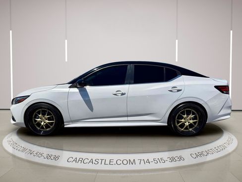 Used 2020 Nissan Sentra SR w/ Electronics Package FWD image 2
