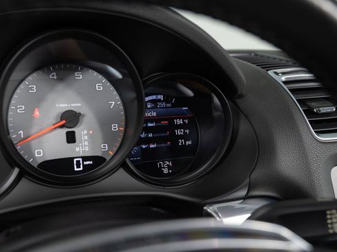 Used 2015 Porsche Boxster S RWD image 35