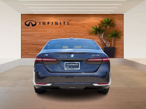 Used 2024 BMW i5 eDrive40i image 6