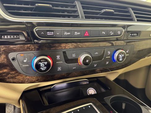 Used 2017 Audi Q7 3.0T Premium Plus image 20