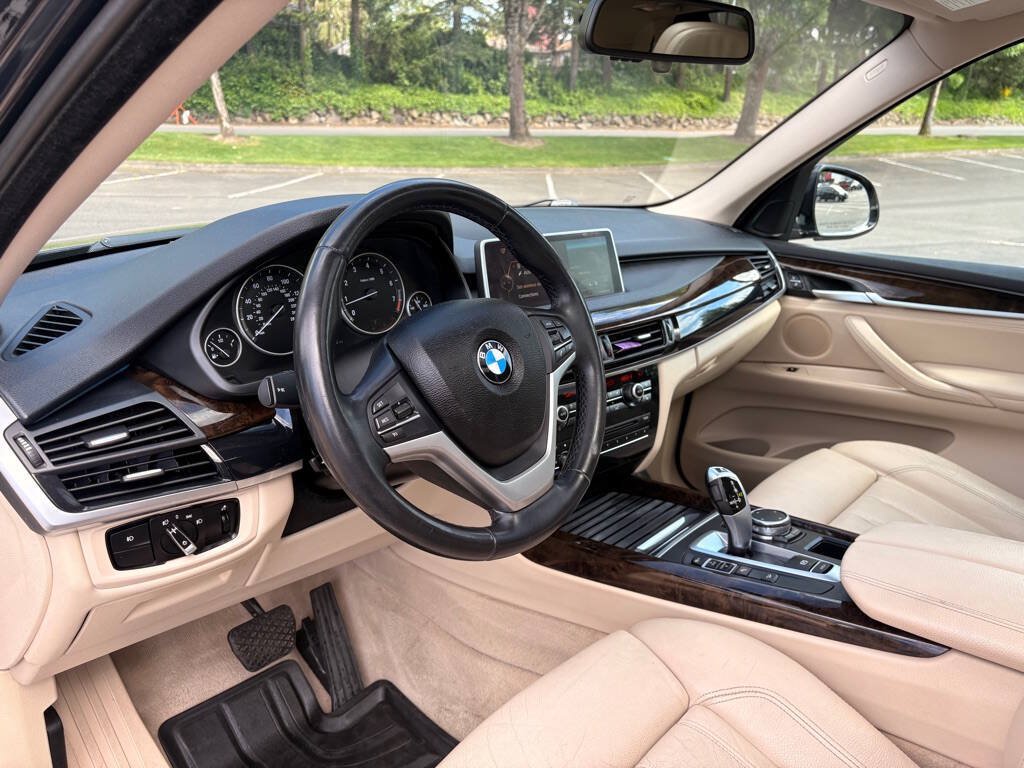 Used 2015 BMW X5 xDrive50i AWD/4WD image 10