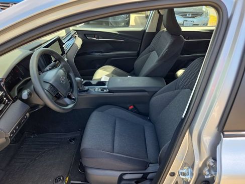 Used 2026 Toyota Camry LE FWD image 10