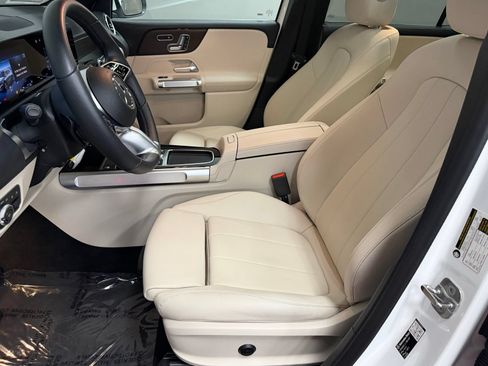 Used 2026 Mercedes-Benz GLB 250 image 24