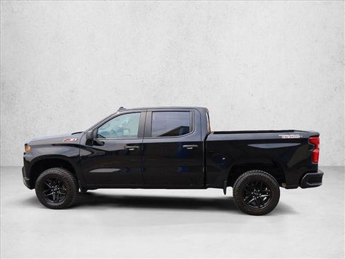 Used 2021 Chevrolet Silverado 1500 Custom Trail Boss w/ Midnight Edition AWD/4WD image 9