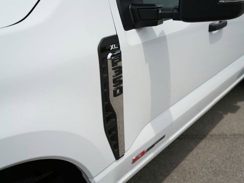 Used 2025 Ford F350 XL AWD/4WD image 2