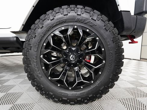 Used 2015 Jeep Wrangler Unlimited Rubicon image 21