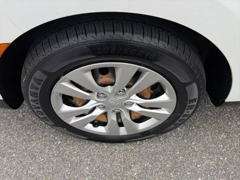 Used 2020 Kia Soul LX FWD image 10