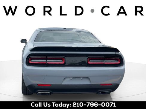 Used 2022 Dodge Challenger R/T w/ Blacktop Package RWD image 4