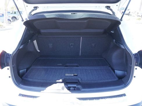 Certified 2019 Nissan Rogue Sport SL FWD image 8