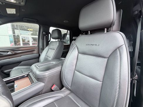 Used 2021 GMC Yukon Denali RWD image 23