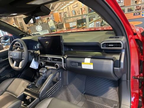 New 2025 Toyota 4Runner Limited image 15