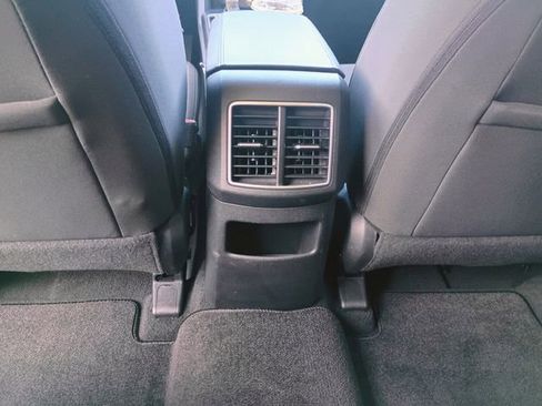 Used 2025 Kia Sportage LX AWD/4WD image 8
