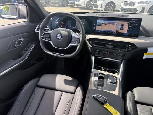 Used 2025 BMW 330i xDrive Sedan AWD/4WD image 30