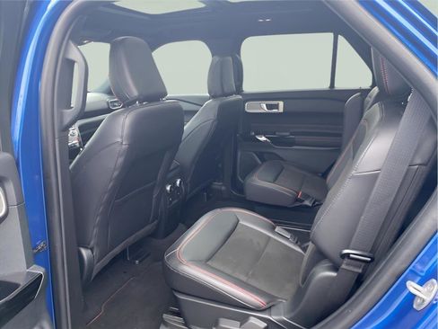 Used 2023 Ford Explorer ST-Line w/ Class IV Trailer Tow Package AWD/4WD image 27