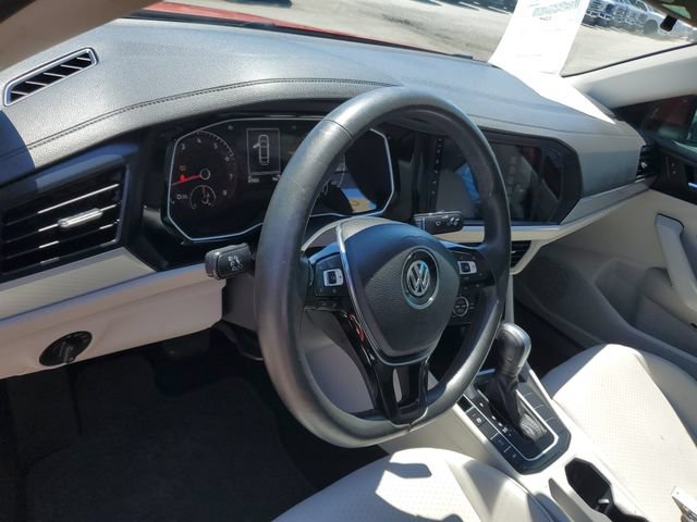 Used 2020 Volkswagen Jetta SE w/ SE Cold Weather Package FWD image 20