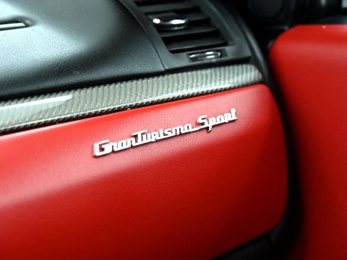 Used 2014 Maserati GranTurismo Sport image 34