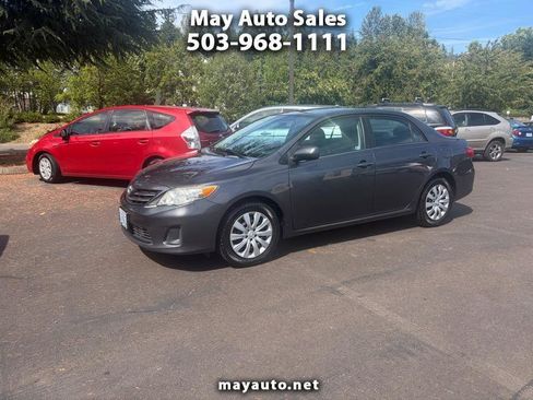 Used 2013 Toyota Corolla LE FWD image 1
