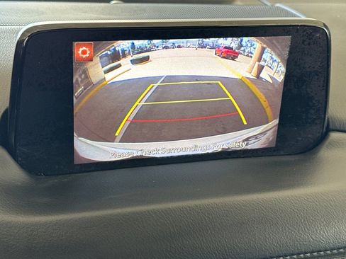 Used 2018 MAZDA CX-5 Touring w/ Preferred Equipment Package FWD image 20