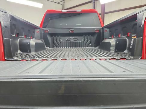 Used 2024 Chevrolet Silverado 1500 LT AWD/4WD image 41