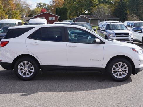 Used 2021 Chevrolet Equinox LS w/ LS Convenience Package image 6