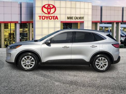 Used 2020 Ford Escape SE FWD image 8