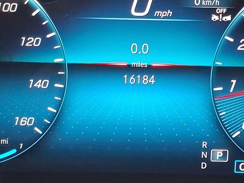 Used 2023 Mercedes-Benz GLA 250 4MATIC image 21