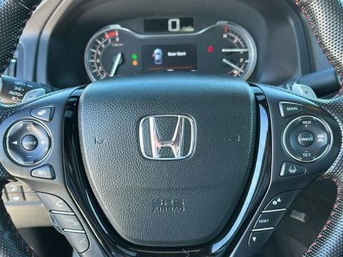 Used 2023 Honda Ridgeline Black Edition image 13