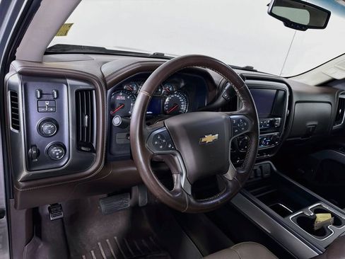 Used 2017 Chevrolet Silverado 1500 LTZ Z71 w/ LTZ Plus Package AWD/4WD image 10