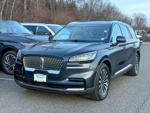 Used 2023 Lincoln Aviator Reserve w/ Equipment Group 201A image 3