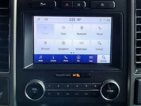 Used 2020 Ford Expedition Max XLT w/ Equipment Group 202A RWD image 25