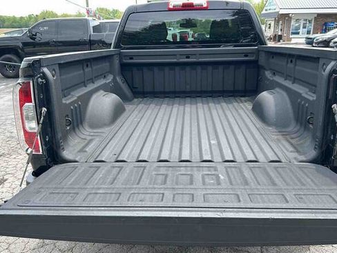 Used 2017 GMC Canyon 4x4 Extended Cab w/ Convenience Package image 14