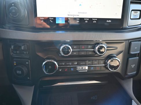 Used 2026 Ford F450 Platinum w/ Platinum Plus Package image 29