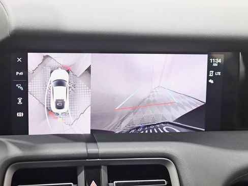 Used 2023 Porsche Taycan 4S w/ Premium Package image 19