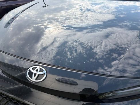 Used 2020 Toyota Corolla SE FWD image 14