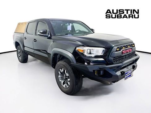 Used 2017 Toyota Tacoma TRD Off-Road w/ Tow Package (A/T) image 1