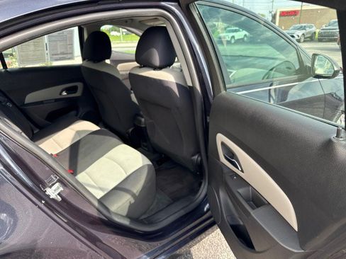 Used 2016 Chevrolet Cruze LS FWD image 22