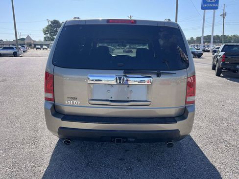 Used 2011 Honda Pilot EX image 4