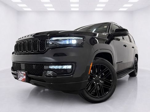 Used 2024 Jeep Wagoneer Series II AWD/4WD image 7
