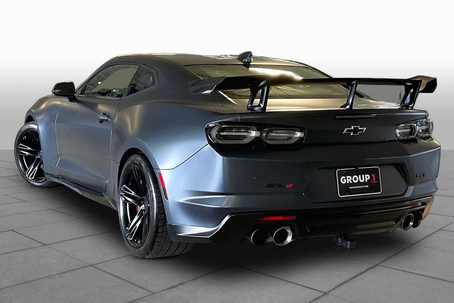 Used 2019 Chevrolet Camaro ZL1 RWD image 11