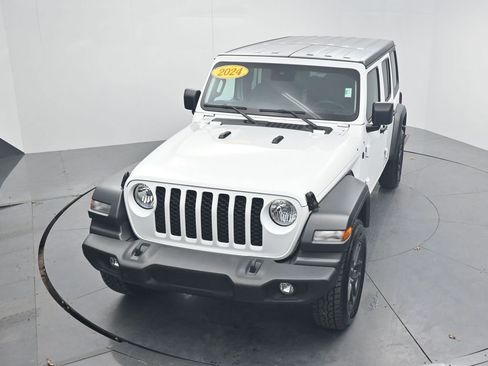 Used 2024 Jeep Wrangler Sport S image 49