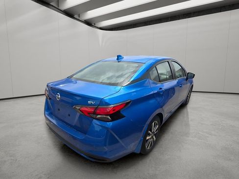 Used 2020 Nissan Versa SV FWD image 7