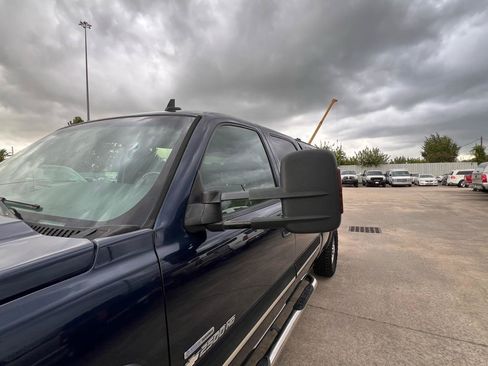 Used 2007 Chevrolet Silverado 2500 LT w/ Heavy-Duty Power Package RWD image 34