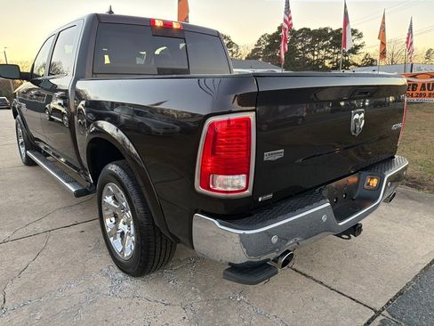 Used 2017 RAM 1500 Laramie w/ Convenience Group image 7