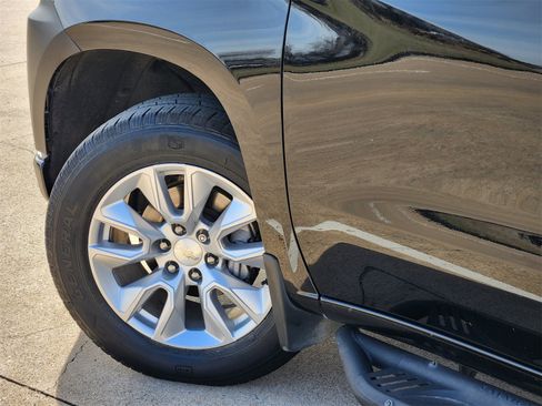 Used 2022 Chevrolet Silverado 1500 Custom image 15