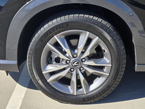 Certified 2025 Acura ADX AWD image 8