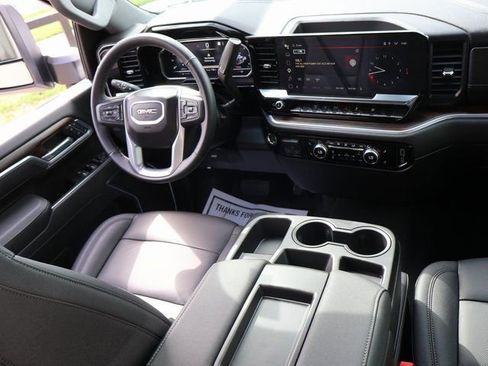 Used 2025 GMC Sierra 2500 SLT AWD/4WD image 14