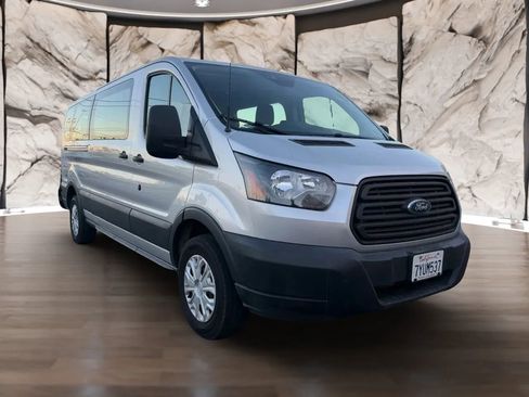 Used 2017 Ford Transit 350 XL image 3