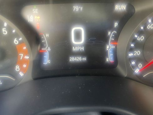 Used 2025 Jeep Compass Limited image 41