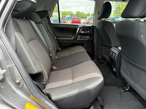 Used 2022 Toyota 4Runner TRD Off-Road AWD/4WD image 7