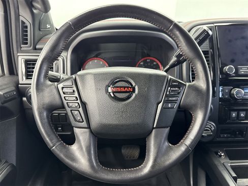 Used 2020 Nissan Titan PRO-4X w/ Pro-4x Convenience Package image 20